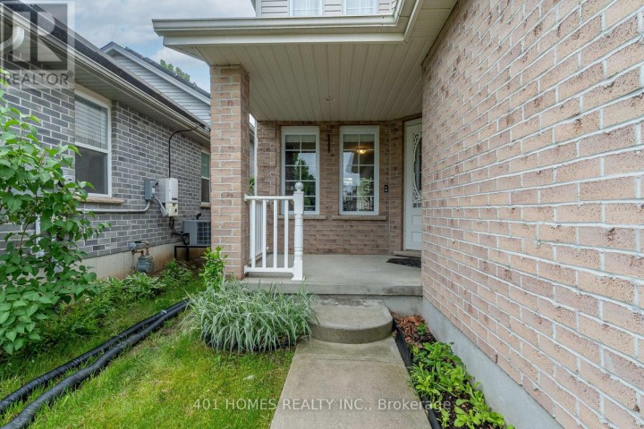 Photo 2 at 551 Ontario Street N, Woodstock