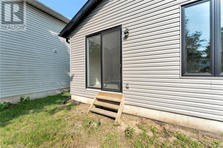 Photo 27 at 72 Balfour Street, Brantford